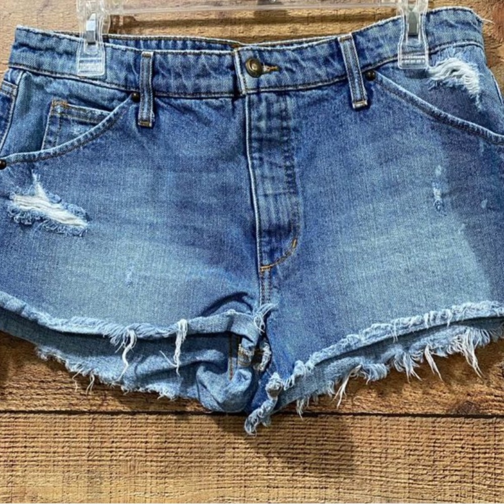 Joes Jeans Collectors Edition “The Wasteland” High Rise Raw Hem Shorts Size 31